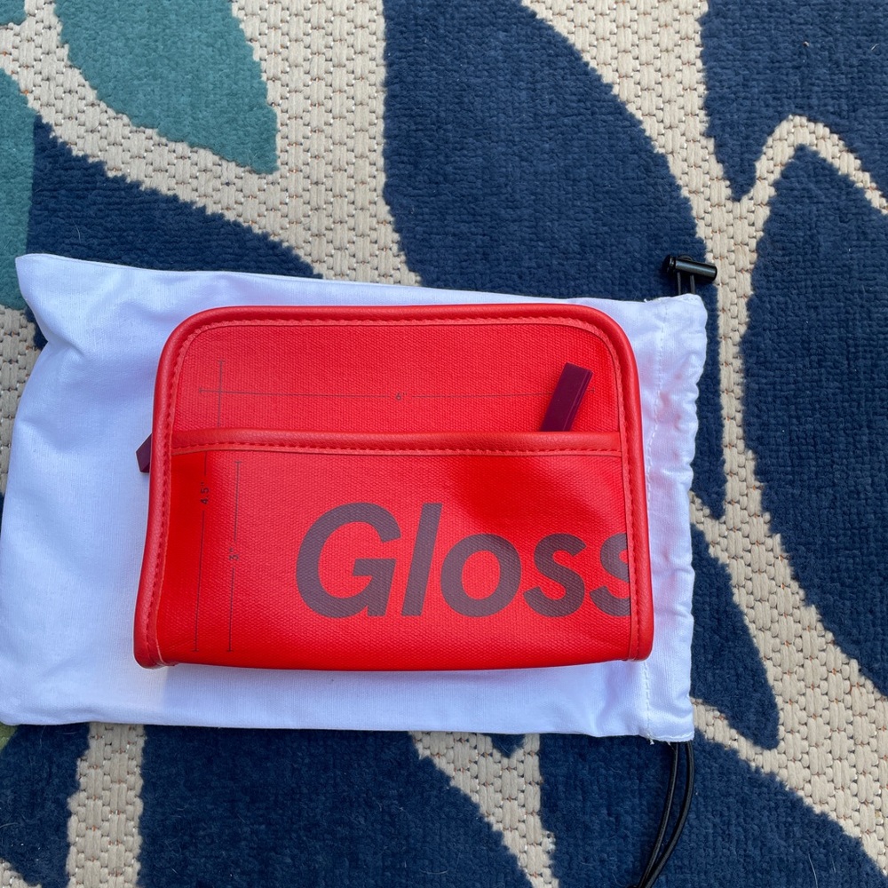 Glossier Atlanta mini beauty bag! Brand new!